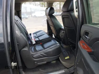 2010 Chevrolet Suburban LTZ with VIN 1GNUKKE31AR271504, listed as a IAAI auction lot 41870727 with 187,198 mi miles. Bid and sale history available at carsss.com. Image 8.