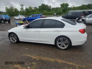 2013 BMW 3 Series 335i xDrive z VIN WBA3B9G59DNR90259, wystawiony jako Copart lot #61618495 z przebiegiem 127 440 mil mil oraz Szkoda całkowita • Salvage title. Historia ofert i sprzedaży dostępna na DreamBid. Obrazek 2.