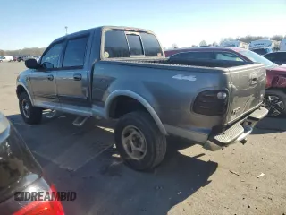 2002 Ford F-150 XLT with VIN 1FTRW08L62KB73629, listed as a Copart auction lot 83571304 with 201,816 mi miles and Salvage Title. Bid and sale history available at carsss.com. Image 2.