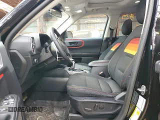 2024 Ford Bronco z VIN 3FMCR9K65RRE68999, wystawiony jako Copart lot #75180264 z przebiegiem 13 368 mil mil oraz Szkoda całkowita • Salvage title. Historia ofert i sprzedaży dostępna na DreamBid. Obrazek 7.