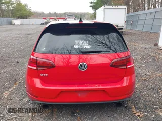 2018 Volkswagen GTI S z VIN 3VW547AU3JM262787, wystawiony jako IAAI lot #42042452 z przebiegiem 98 716 mil mil oraz . Historia ofert i sprzedaży dostępna na DreamBid. Obrazek 16.