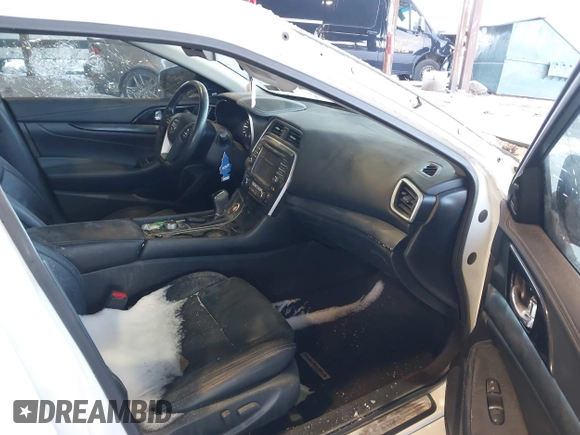 2020 Nissan Maxima Platinum with VIN 1N4AA6FV5LC385023, listed as a IAAI auction lot 41340116 with 82,924 mi miles and . Bid and sale history available at DreamBid. Image 5.