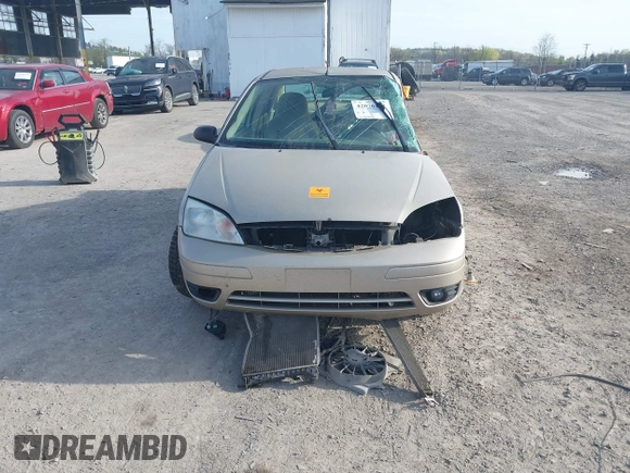 2007 Ford Focus S z VIN 1FAHP34N87W351757, wystawiony jako IAAI lot #42076181 z przebiegiem 212 301 mil mil oraz . Historia ofert i sprzedaży dostępna na DreamBid. Obrazek 12.