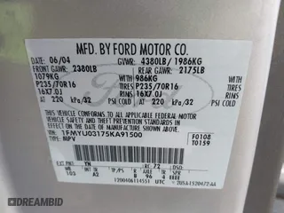2005 Ford Escape XLT with VIN 1FMYU03175KA91500, listed as a IAAI auction lot 41958585 with 169,824 mi miles. Bid and sale history available at carsss.com. Image 9.