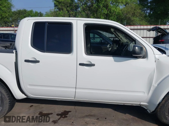 2015 Nissan Frontier Pro-4X with VIN 1N6AD0EV1FN717450, listed as a IAAI auction lot 41898172 with 141,739 mi miles and . Bid and sale history available at DreamBid. Image 14.