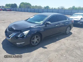 2014 Nissan Altima 2.5 S with VIN 1N4AL3AP4EC429257, listed as a IAAI auction lot 41976407 with 109,014 mi miles. Bid and sale history available at carsss.com. Image 2.