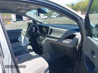 2019 Toyota Sienna LE Auto Access Seat with VIN 5TDKZ3DC9KS990764, listed as a IAAI auction lot 42219964 with 53,623 mi miles and . Bid and sale history available at DreamBid. Image 5.