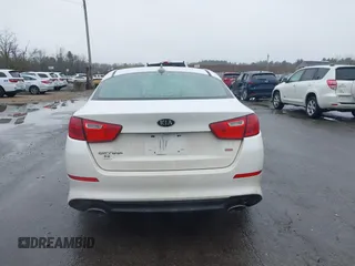 2015 Kia Optima LX with VIN KNAGM4A70F5571034, listed as a IAAI auction lot 41734211 with 214,948 mi miles. Bid and sale history available at carsss.com. Image 17.