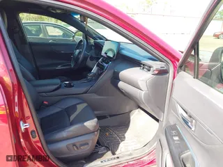 2021 Toyota Venza LE with VIN JTEAAAAH9MJ005799, listed as a IAAI auction lot 41940850 with 72,727 mi miles. Bid and sale history available at carsss.com. Image 5.