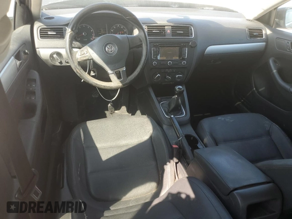 2011 Volkswagen Jetta SEL с VIN 3VWGX7AJ3BM315673, выставлен на аукционе Copart как лот 49214305 с пробегом 125 902 миль миль и Списание • Salvage title. История ставок и продаж доступна на DreamBid. Изображение 8.