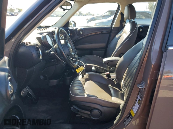 2014 MINI Countryman S with VIN WMWZC3C57EWP29072, listed as a Copart auction lot 88071195 with 105,183 mi miles and Clean Title. Bid and sale history available at DreamBid. Image 7.