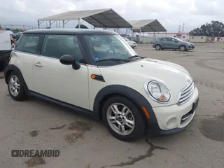 2011 MINI Hardtop with VIN WMWSU3C54BT183455, listed as a IAAI auction lot 42117672 with 130,530 mi miles and . Bid and sale history available at DreamBid. Image 1.