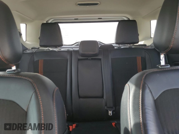 2018 Ford EcoSport SES z VIN MAJ6P1CL4JC218174, wystawiony jako Copart lot #58873485 z przebiegiem 44 931 mil mil oraz Nie do naprawy • Non repairable. Historia ofert i sprzedaży dostępna na DreamBid. Obrazek 10.