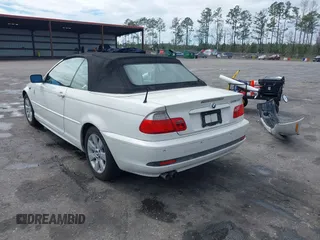 2005 BMW 3 Series 325Ci with VIN WBABW33405PL37240, listed as a IAAI auction lot 41650058 with 154,954 mi miles and . Bid and sale history available at carsss.com. Image 3.
