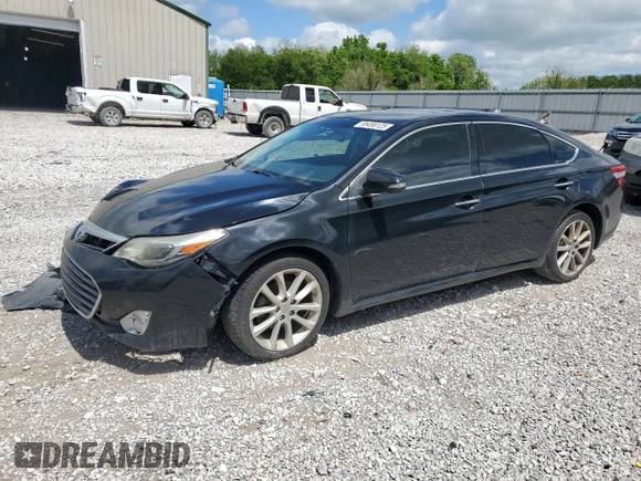 2013 Toyota Avalon XLE z VIN 4T1BK1EB0DU038907, wystawiony jako Copart lot #55498125 z przebiegiem 126 142 mil mil oraz Szkoda całkowita • Salvage title. Historia ofert i sprzedaży dostępna na DreamBid. Obrazek 1.