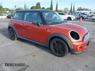 2013 MINI Cooper Hardtop with VIN WMWSU3C55DT547742, listed as a IAAI auction lot 41925934 with 98,646 mi miles. Bid and sale history available at carsss.com. Image 1.