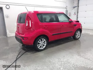 2013 Kia Soul + with VIN KNDJT2A6XD7616330, listed as a IAAI auction lot 41827924 with 135,322 mi miles. Bid and sale history available at carsss.com. Image 4.