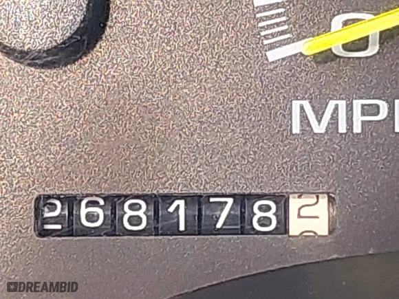 1997 Chevrolet Tahoe with VIN 1GNEK13R7VJ324524, listed as a IAAI auction lot 41623104 with 268,178 mi miles. Bid and sale history available at carsss.com. Image 15.