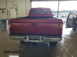 1998 Toyota Tacoma with VIN 4TAWN72NXWZ132180, listed as a Copart auction lot 65593695 with 266,993 mi miles and Salvage title. Bid and sale history available at DreamBid. Image 6.