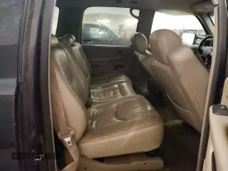 2004 Chevrolet Suburban LT with VIN 1GNFK16Z54J124627, listed as a Copart auction lot 51270935 with 246,179 mi miles and Clean Title. Bid and sale history available at carsss.com. Image 11.
