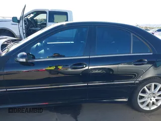 2007 Mercedes-Benz C 230 Sport с VIN WDBRF52H87F935195, выставлен на аукционе IAAI как лот 42572285 с пробегом 155 062 миль миль и . История ставок и продаж доступна на DreamBid. Изображение 14.