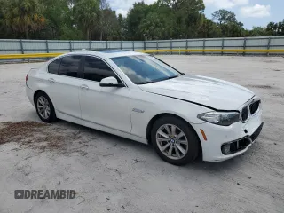 2015 BMW 5 Series 528i z VIN WBA5A5C53FD518240, wystawiony jako Copart lot #56024965 z przebiegiem 194 621 mil mil oraz Szkoda całkowita • Salvage title. Historia ofert i sprzedaży dostępna na DreamBid. Obrazek 4.