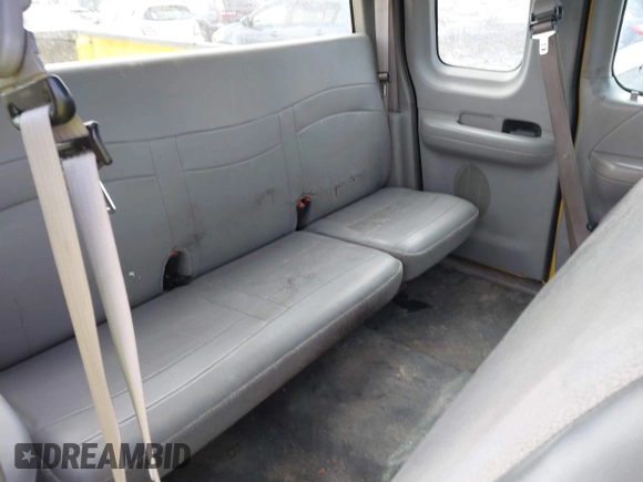 2000 Ford F-150 XL with VIN 1FTRX18W0YKB28000, listed as a IAAI auction lot 42451649 with 193,718 mi miles and . Bid and sale history available at DreamBid. Image 8.