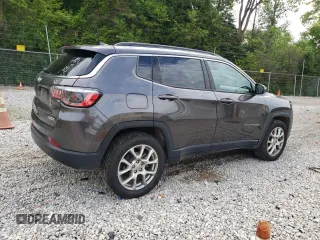 2022 Jeep Compass Latitude Lux with VIN 3C4NJDFB1NT191778, listed as a Copart auction lot 61020475 with 150,559 mi miles and Salvage title. Bid and sale history available at DreamBid. Image 3.
