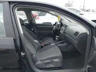 2007 Volkswagen Rabbit with VIN WVWDR71K87W078114, listed as a IAAI auction lot 41554441 with 244,674 mi miles. Bid and sale history available at carsss.com. Image 5.