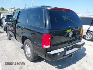 2005 Cadillac Escalade with VIN 1GYEC63T35R147108, listed as a IAAI auction lot 42474950 with 181,187 mi miles and . Bid and sale history available at DreamBid. Image 3.