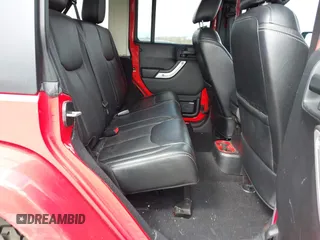2016 Jeep Wrangler Unlimited Rubicon with VIN 1C4BJWFG1GL293302, listed as a IAAI auction lot 41811485 with 30,101 mi miles and . Bid and sale history available at DreamBid. Image 8.