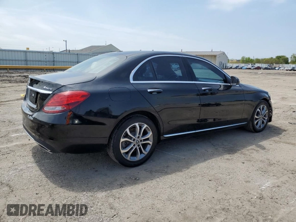 2018 Mercedes-Benz C 300 z VIN 55SWF4KB2JU249643, wystawiony jako Copart lot #56357375 z przebiegiem 132 368 mil mil oraz Czysty tytuł • Clean title. Historia ofert i sprzedaży dostępna na DreamBid. Obrazek 3.