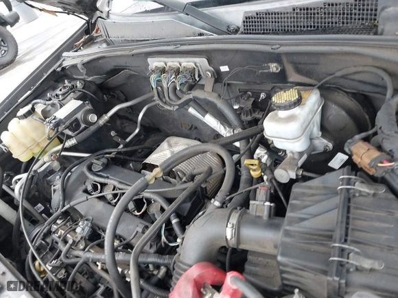 2008 Mazda Tribute Sport with VIN 4F2CZ02Z28KM31700, listed as a IAAI auction lot 41736309 with 235,848 mi miles. Bid and sale history available at carsss.com. Image 10.