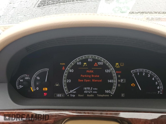 2010 Mercedes-Benz S 550 z VIN WDDNG8GB9AA335198, wystawiony jako Copart lot #57104175 z przebiegiem 43 121 mil mil oraz Szkody całkowita. Historia ofert i sprzedaży dostępna na DreamBid. Obrazek 9.
