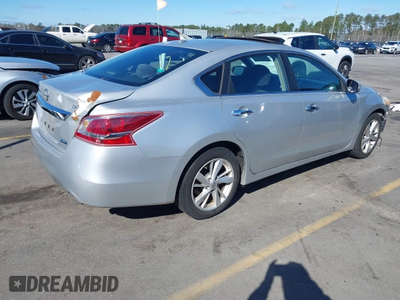 2013 Nissan Altima SV with VIN 1N4AL3AP7DC112135, listed as a IAAI auction lot 41720386 with 171,721 mi miles and . Bid and sale history available at carsss.com. Image 4.