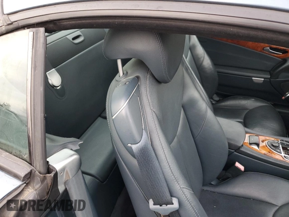 2003 Mercedes-Benz SL 500 with VIN WDBSK75F93F008171, listed as a Copart auction lot 83149314 with 152,312 mi miles and Clean title. Bid and sale history available at DreamBid. Image 10.