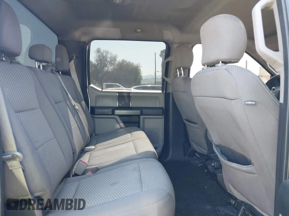 2018 Ford F-150 XL with VIN 1FTEW1CP0JKC28072, listed as a IAAI auction lot 41558764 with 153,402 mi miles. Bid and sale history available at carsss.com. Image 8.