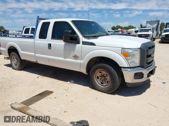 2015 Ford F-250 XLT z VIN 1FT7X2AT7FEC16924, wystawiony jako IAAI lot #41968009 z przebiegiem 328 785 mil mil oraz . Historia ofert i sprzedaży dostępna na DreamBid. Obrazek 1.