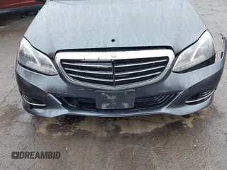 2016 Mercedes-Benz E-Class E 350 Luxury with VIN WDDHF8JB4GB252838, listed as a IAAI auction lot 41827623 with 53,706 mi miles. Bid and sale history available at carsss.com. Image 6.
