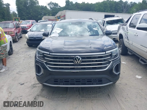 2025 Volkswagen Atlas SE with VIN 1V2WR2CA8SC532788, listed as a IAAI auction lot 42622254 with 5,967 mi miles and . Bid and sale history available at DreamBid. Image 11.