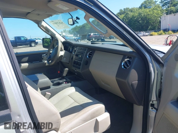2011 Ford Expedition Max XLT с VIN 1FMJK1J54BEF15941, выставлен на аукционе IAAI как лот 42633898 с пробегом 288 055 миль миль и . История ставок и продаж доступна на DreamBid. Изображение 5.
