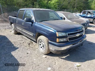 2007 Chevrolet Silverado 1500 LS with VIN 2GCEC13V871178392, listed as a IAAI auction lot 42068003 with 231,783 mi miles and . Bid and sale history available at DreamBid. Image 1.