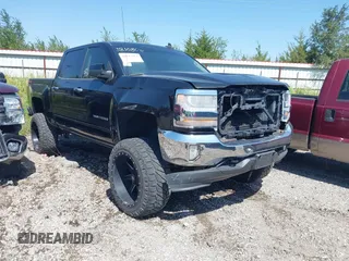 2016 Chevrolet Silverado 1500 LT with VIN 3GCUKREC3GG231290, listed as a IAAI auction lot 40113464 with 160,109 mi miles and . Bid and sale history available at DreamBid. Image 1.