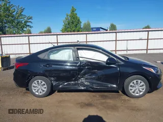 2018 Hyundai Accent SE z VIN 3KPC24A32JE019908, wystawiony jako IAAI lot #42358605 z przebiegiem 59 693 mil mil oraz . Historia ofert i sprzedaży dostępna na DreamBid. Obrazek 13.
