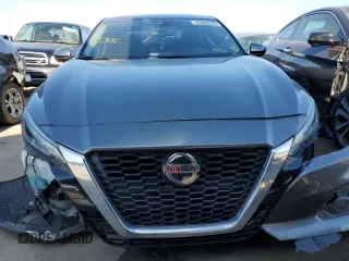 2019 Nissan Altima SL with VIN 1N4BL4EV3KC254269, listed as a Copart auction lot 46680055 with 90,299 mi miles and Salvage Title. Bid and sale history available at DreamBid. Image 5.
