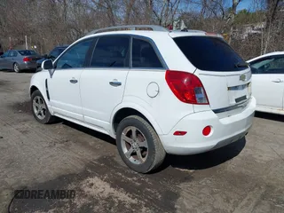 2014 Chevrolet Captiva Sport LT with VIN 3GNAL3EK4ES541521, listed as a IAAI auction lot 42025723 with 139,403 mi miles. Bid and sale history available at carsss.com. Image 3.