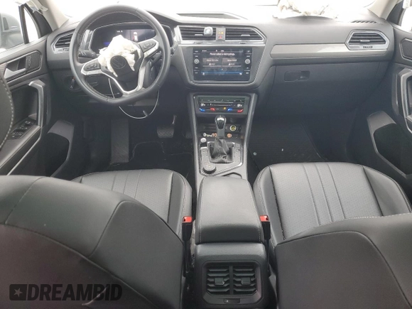 2023 Volkswagen Tiguan SE с VIN 3VVMB7AX8PM011840, выставлен на аукционе Copart как лот 83008624 с пробегом 23 847 миль миль и Списание • Salvage title. История ставок и продаж доступна на DreamBid. Изображение 8.