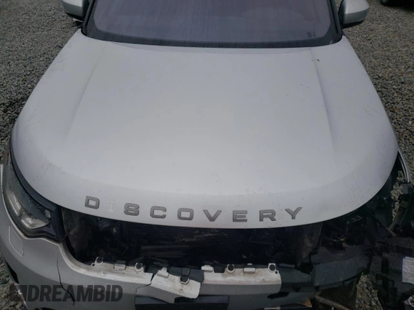 2017 Land Rover Discovery HSE with VIN SALRRBBV2HA041469, listed as a Copart auction lot 42717465 with 102,562 mi miles and Salvage Title. Bid and sale history available at DreamBid. Image 12.
