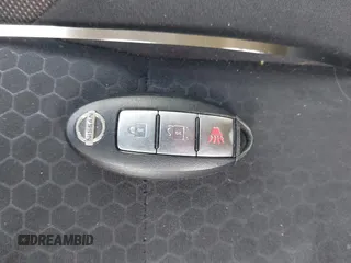 2011 Nissan Juke SV z VIN JN8AF5MV6BT022497, wystawiony jako IAAI lot #42315021 z przebiegiem 216 281 mil mil oraz . Historia ofert i sprzedaży dostępna na DreamBid. Obrazek 11.