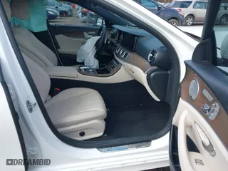 2018 Mercedes-Benz E-Class E 300 with VIN WDDZF4KB4JA472277, listed as a IAAI auction lot 41580097 with 41,473 mi miles. Bid and sale history available at carsss.com. Image 5.